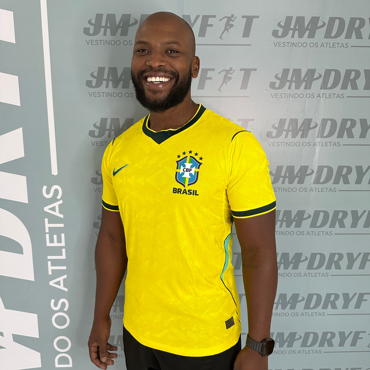 Camisa da Seleção Brasileira 2026 Tailandesa 1.1 - Amarela Jogador