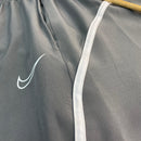 Bermuda Power Com Branco Lateral - Cinza