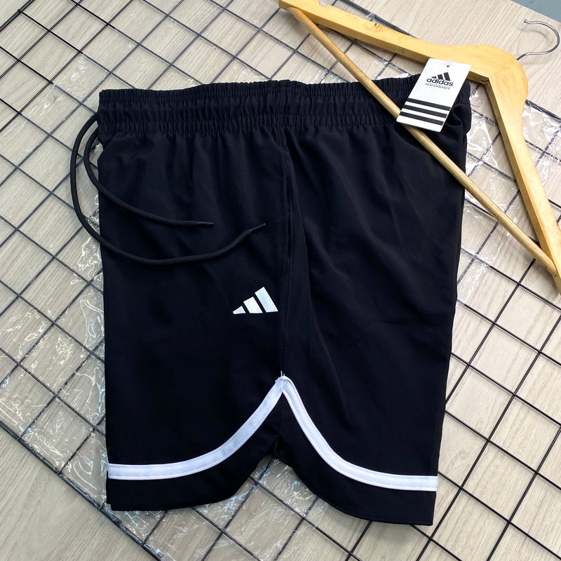 Short Power Com Fenda - Preto/Branco