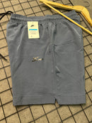 Short Mauricinho Power com Fenda Lateral