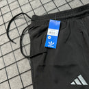 Short Mauricinho Power com Fenda Lateral Arredondado