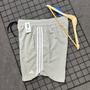 Bermuda Power Elastano Com Fenda Lateral - Cinza