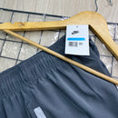 Short Mauricinho Power Com Fenda Lateral - Cinza