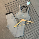 Conjunto Melissa em Poliamida Liso - Cinza